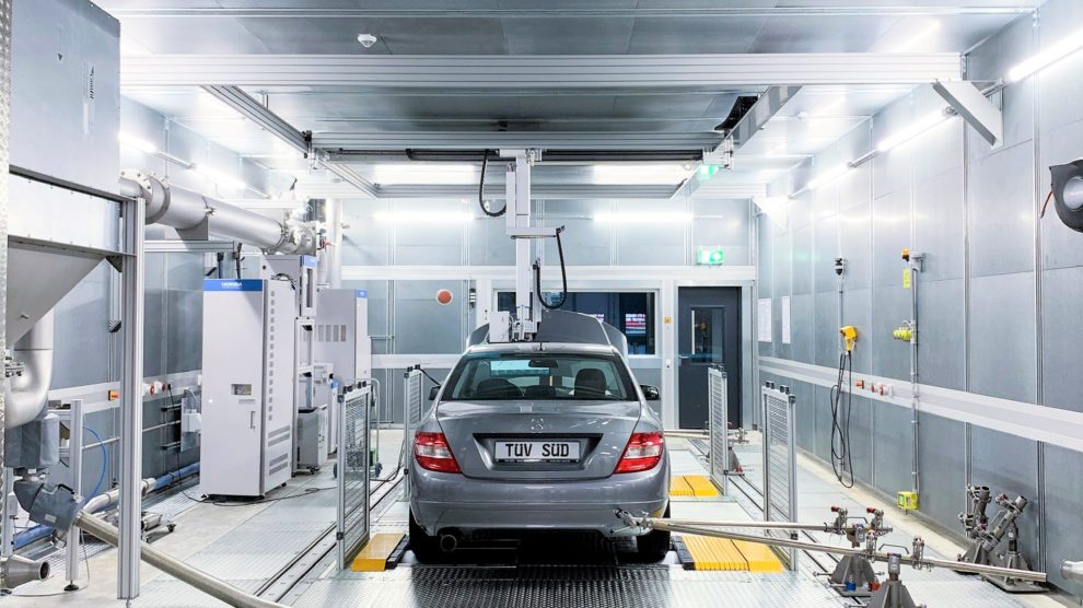 TÜV Süd in Heimsheim_Fahrzeugprüfstand
